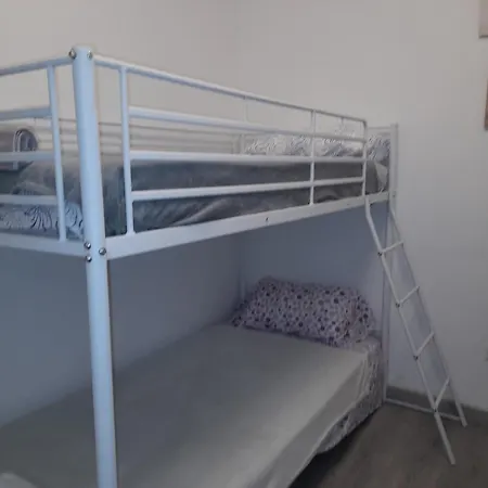 Pensión Vero Housing *